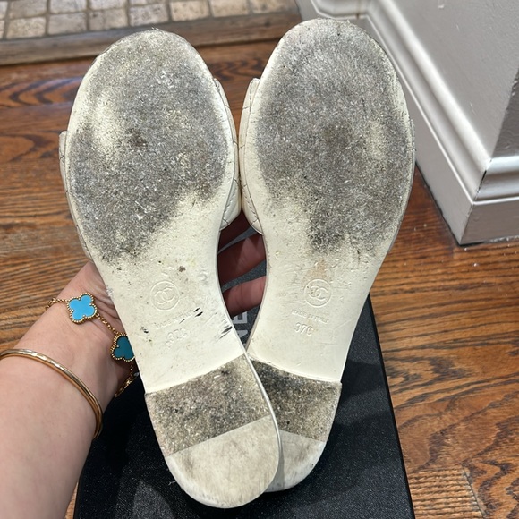 🤍Chanel turnlock sandal. size 7. - Picture 5 of 8